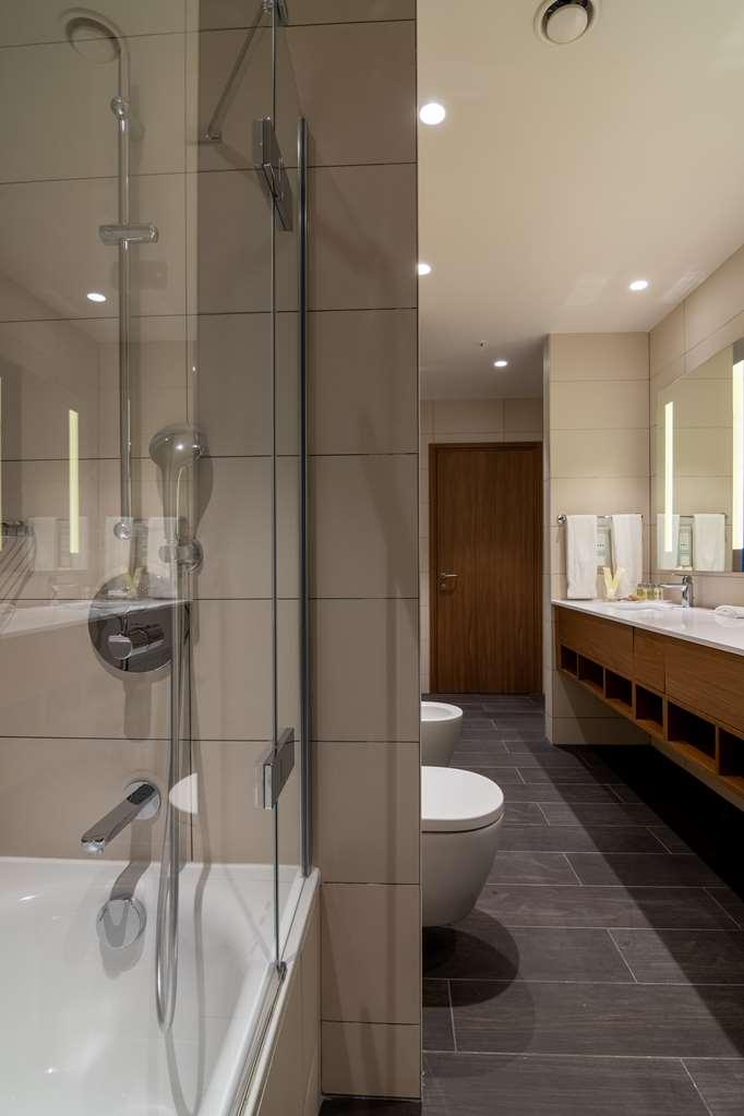 Hilton Garden Inn Tbilisi Chavchavadze Exteriör bild