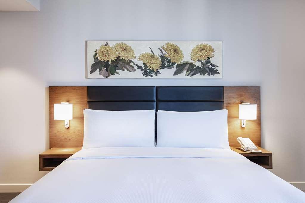 Hilton Garden Inn Tbilisi Chavchavadze Rum bild
