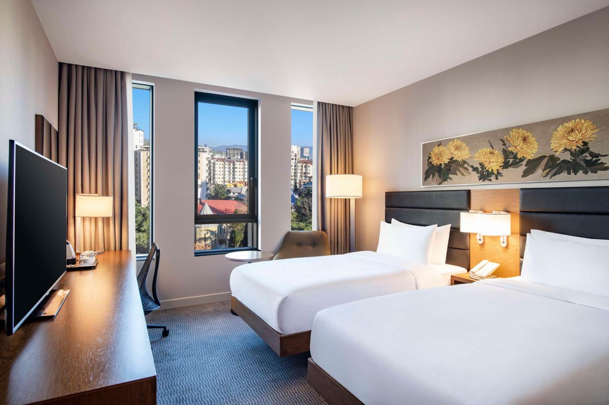 Hilton Garden Inn Tbilisi Chavchavadze Exteriör bild