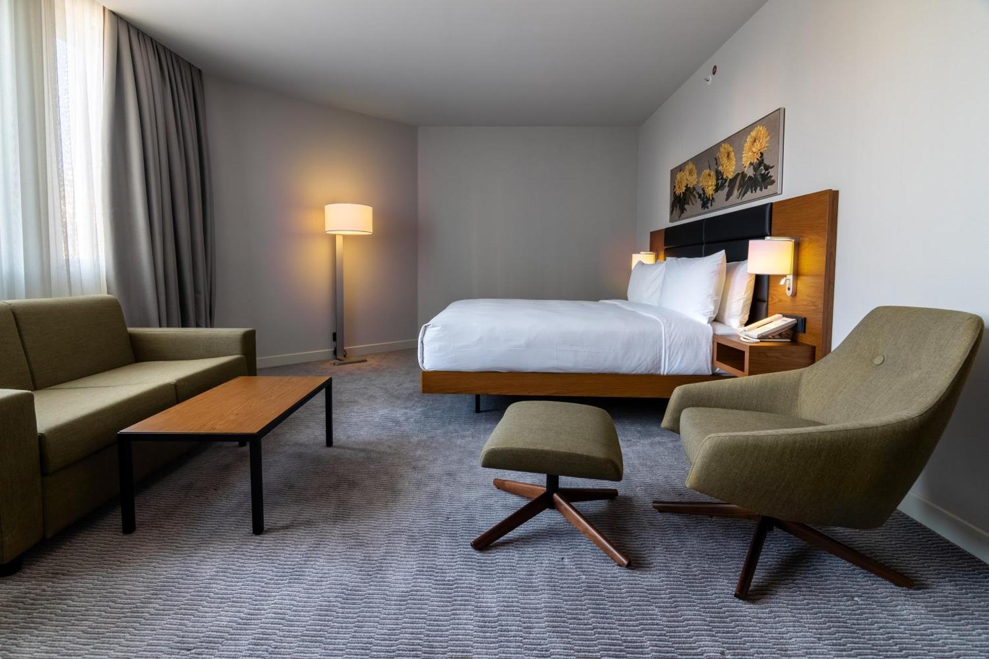 Hilton Garden Inn Tbilisi Chavchavadze Exteriör bild