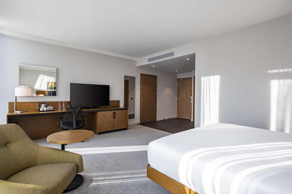 Hilton Garden Inn Tbilisi Chavchavadze Rum bild
